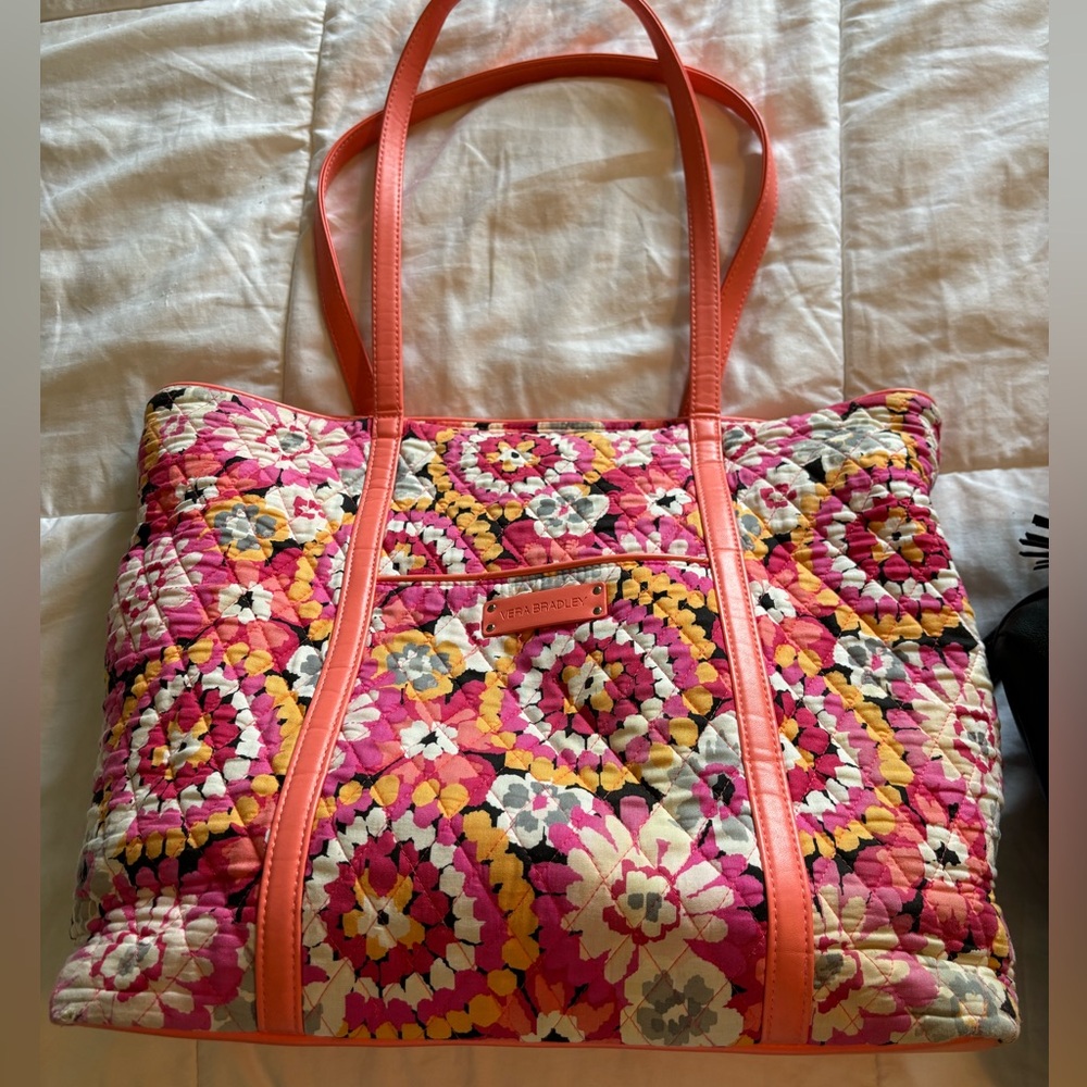 Vera Bradley Tote!